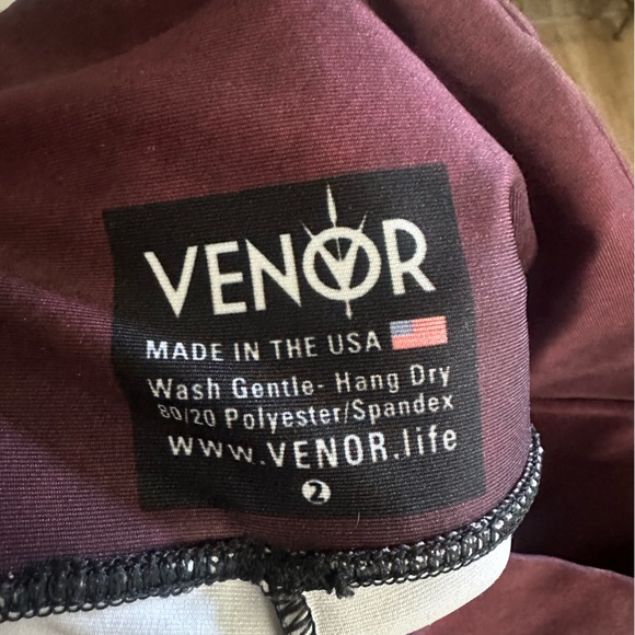 Venor Hunt Women’s Leggings Pheasant Tail Design - Picture 4 of 4